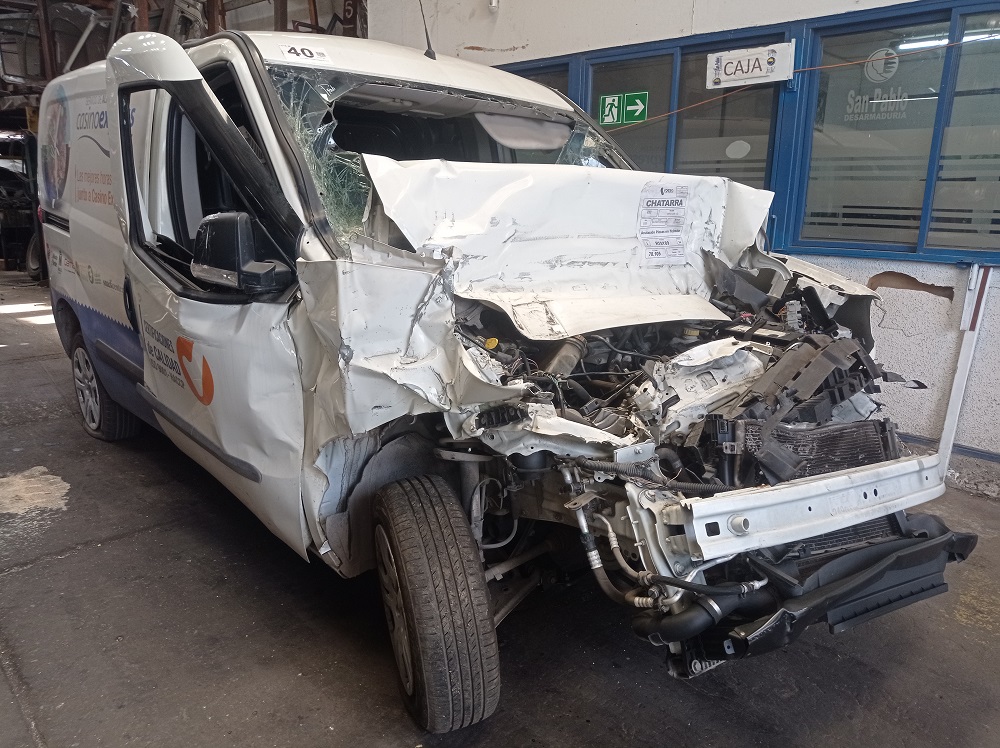  Jeep RAM VAN 1000  USADO